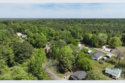 145 W Burnsville Street, Wadesboro, NC 28170 - Photo 16