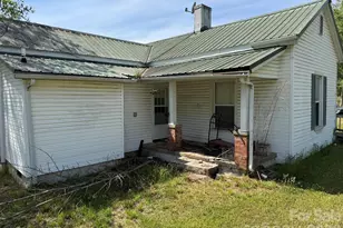 145 W Burnsville St, Wadesboro, NC 28170 - Photo 4