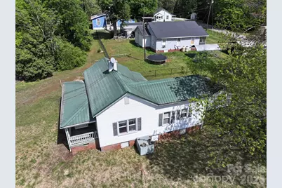 145 W Burnsville Street, Wadesboro, NC 28170 - Photo 6