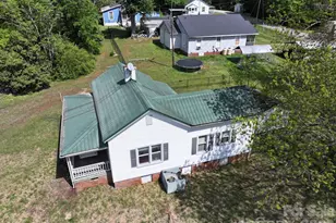 145 W Burnsville St, Wadesboro, NC 28170 - Photo 6