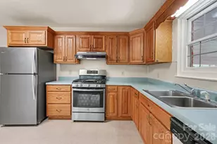 804 Phillips St, Shelby, NC 28150 - Photo 12