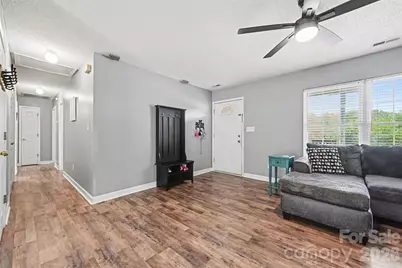 353 Woodlawn Avenue, Mount Holly, NC 28120 - Photo 6