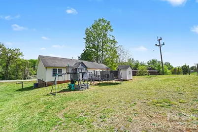 353 Woodlawn Avenue, Mount Holly, NC 28120 - Photo 26