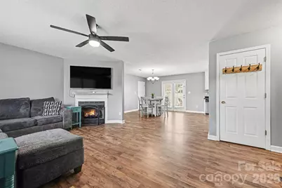 353 Woodlawn Avenue, Mount Holly, NC 28120 - Photo 8