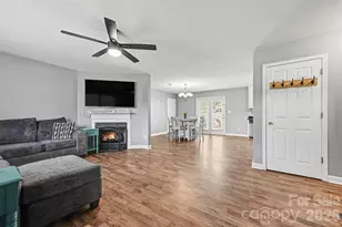 353 Woodlawn Ave, Mount Holly, NC 28120 - Photo 8