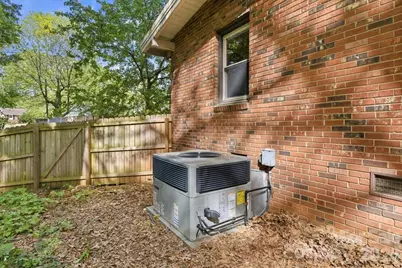 4916 Greenbrook Drive, Charlotte, NC 28205 - Photo 38