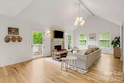 92 Rose Hill Road, Asheville, NC 28803 - Photo 2