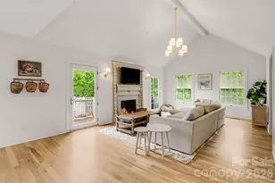 92 Rose Hill Rd, Asheville, NC 28803 - Photo 2