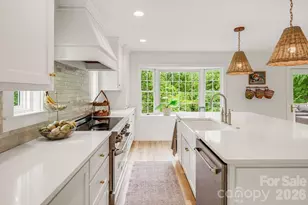 92 Rose Hill Rd, Asheville, NC 28803 - Photo 8