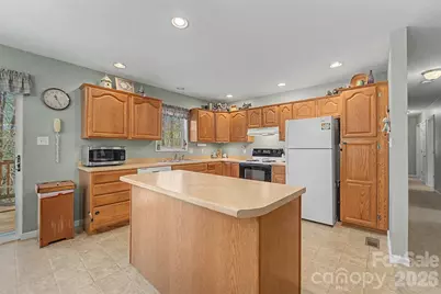 201 Windcrest Ridge, Sylva, NC 28779 - Photo 6