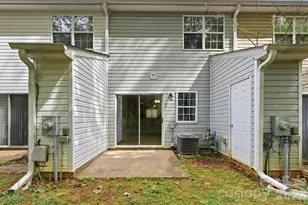 6856 Cypress Tree Ln, Charlotte, NC 28215 - Photo 28