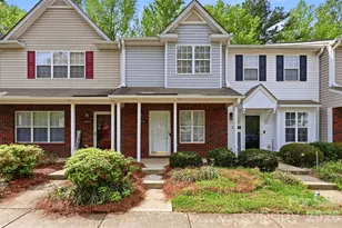 6856 Cypress Tree Ln, Charlotte, NC 28215 - Photo 1