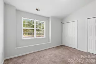 6856 Cypress Tree Ln, Charlotte, NC 28215 - Photo 18