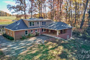 358 New Salem Rd, Statesville, NC 28625 - Photo 4