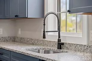 343 Olivette Rd, Asheville, NC 28804 - Photo 8