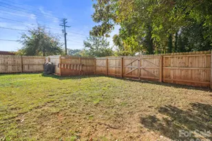 3001 Tuckaseegee Rd, Charlotte, NC 28208 - Photo 22
