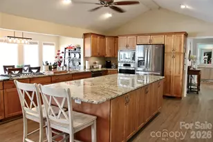 2712 Jutty Point Rd, Liberty Hill, SC 29074 - Photo 10