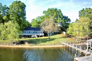 2712 Jutty Point Rd, Liberty Hill, SC 29074 - Photo 2