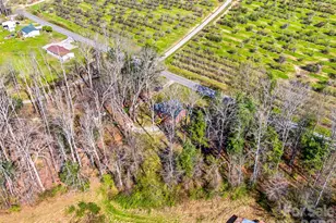 984 Pace Rd, Hendersonville, NC 28792 - Photo 16