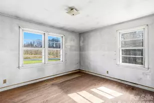 984 Pace Rd, Hendersonville, NC 28792 - Photo 28