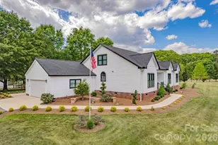 150 Bigham Ln, Statesville, NC 28677 - Photo 8