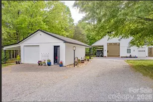 150 Bigham Ln, Statesville, NC 28677 - Photo 10