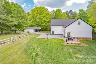 150 Bigham Ln, Statesville, NC 28677 - Photo 4