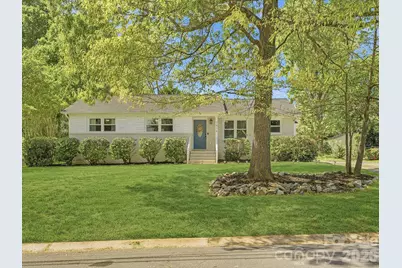 7516 Thorncliff Drive, Charlotte, NC 28210 - Photo 1