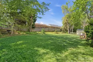 7516 Thorncliff Dr, Charlotte, NC 28210 - Photo 30