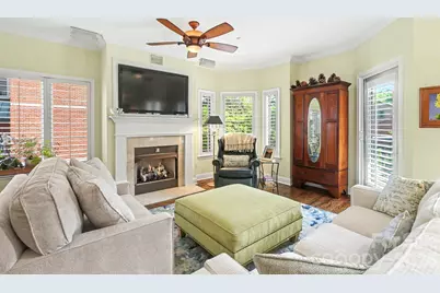 401 N Church Street #208, Charlotte, NC 28202 - Photo 2