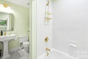 401 N Church St, Charlotte, NC 28202 - Photo 26