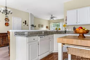 2450 Normancrest Ct, Charlotte, NC 28270 - Photo 10