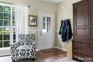 2450 Normancrest Ct, Charlotte, NC 28270 - Photo 4