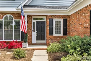 9201 Hanworth Trace Dr, Charlotte, NC 28277 - Photo 2