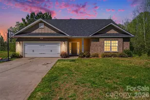 147 Allenton Way, Statesville, NC 28677 - Photo 2