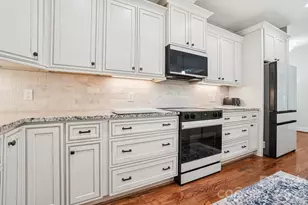 31 N Anvil Ave, Hendersonville, NC 28792 - Photo 14