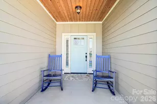 31 N Anvil Ave, Hendersonville, NC 28792 - Photo 4