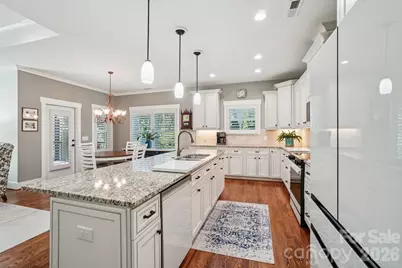 31 N Anvil Avenue, Hendersonville, NC 28792 - Photo 12