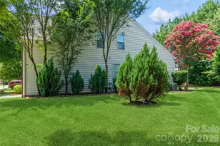 18302 Victoria Bay Dr, Cornelius, NC 28031 - Photo 32