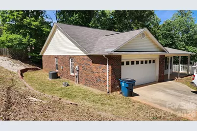 200 Park Place, Morganton, NC 28655 - Photo 2