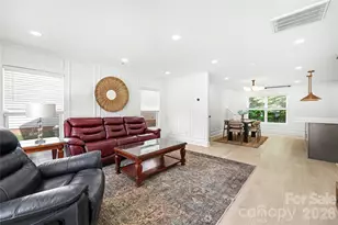1213 Allegiance Dr, Charlotte, NC 28217 - Photo 2