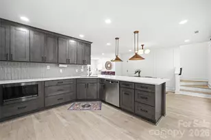 1213 Allegiance Dr, Charlotte, NC 28217 - Photo 10