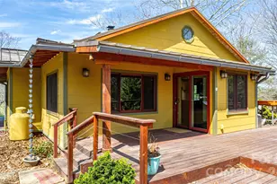 432 Turkey Crk Rd, Leicester, NC 28748 - Photo 2