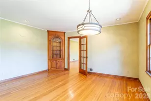 432 Turkey Crk Rd, Leicester, NC 28748 - Photo 8