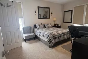 9654 Waltham Ct, Charlotte, NC 28269 - Photo 12