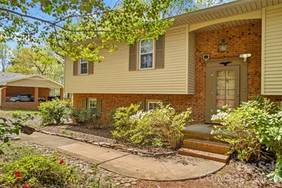 4325 Rosebriar Lane, Winston Salem, NC 27106 - Photo 2