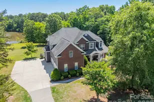 188 Carolina Crossing Dr, York, SC 29745 - Photo 2