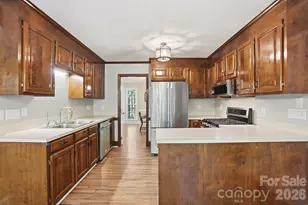11103 Idlewild Rd, Matthews, NC 28105 - Photo 14