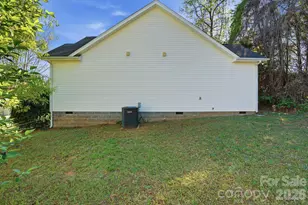 2432 Terra Dr, Gastonia, NC 28054 - Photo 32