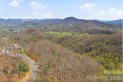 000 Signature Row Boulevard #10, Waynesville, NC 28785 - Photo 6